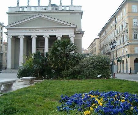 Hotel Centrale Τεργέστη Εξωτερικό φωτογραφία