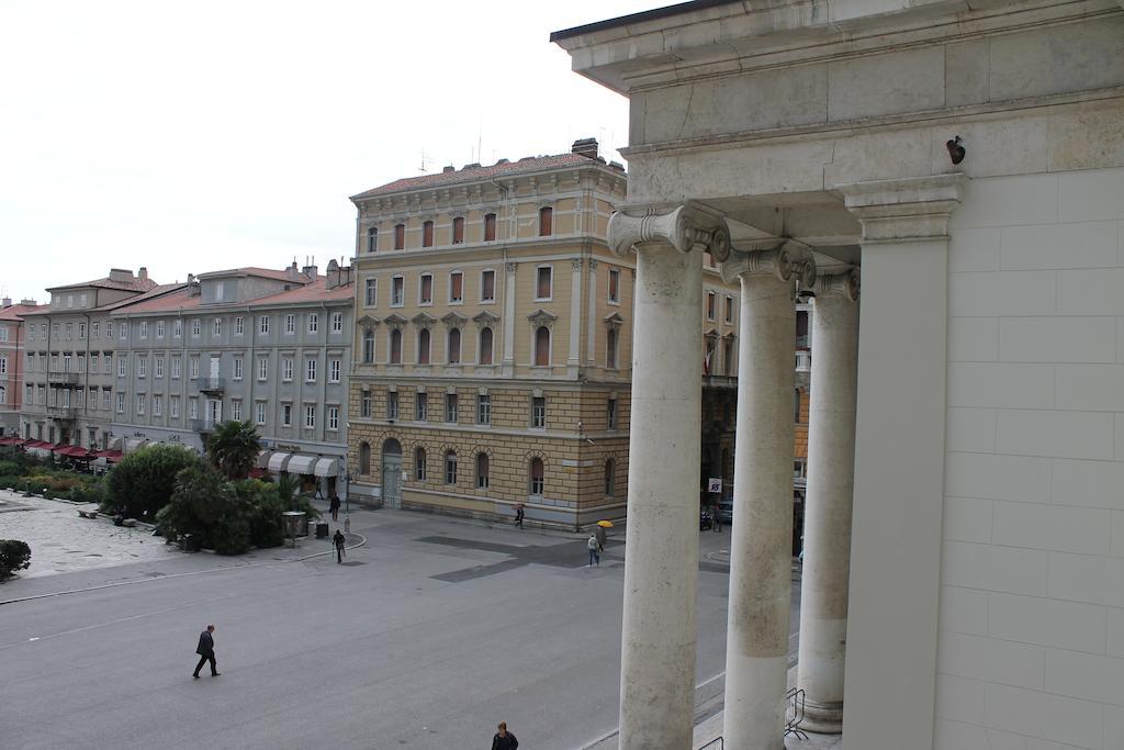 Hotel Centrale Τεργέστη Εξωτερικό φωτογραφία